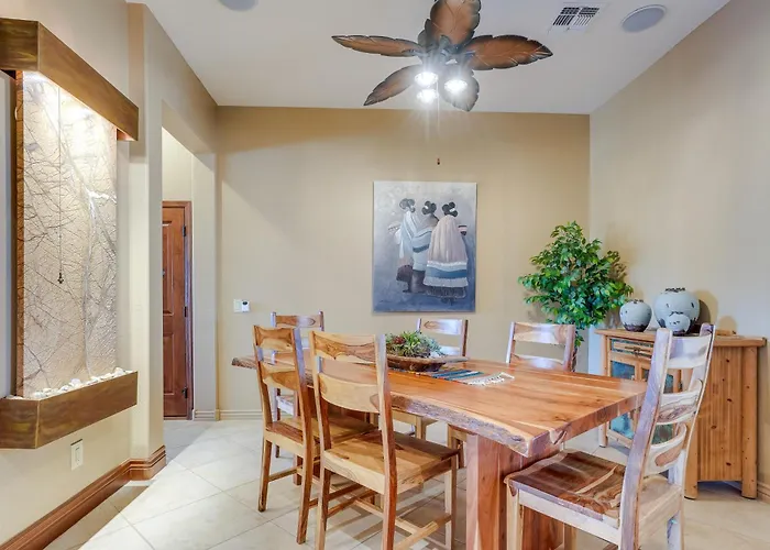 Сasa de vacaciones Surprise Home W/ Pool & Hot Tub! Surprise