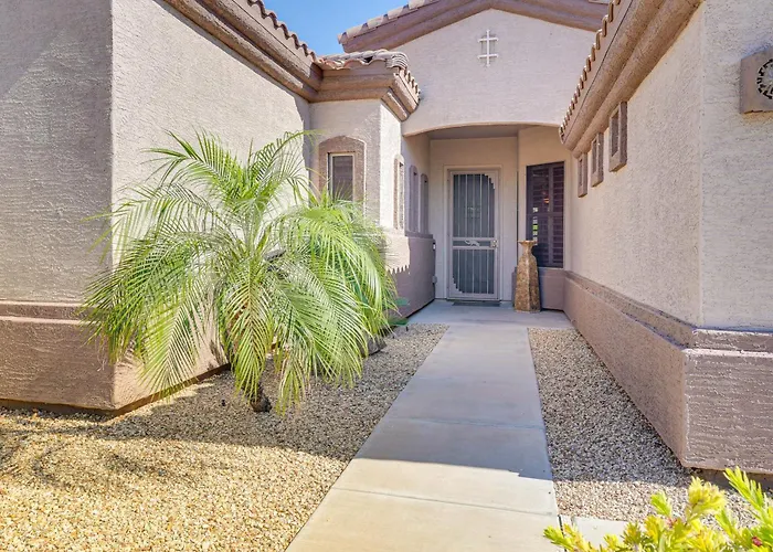 Surprise Home W/ Pool & Hot Tub! Сasa de vacaciones *